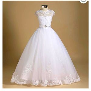 Tulle Lace Flower Girl Pageant or First Communion White Dress for Girls